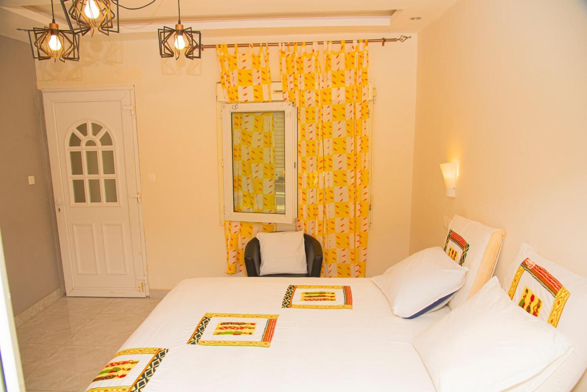 Chambres D'Hotes Villa Luciana Saly Exterior foto