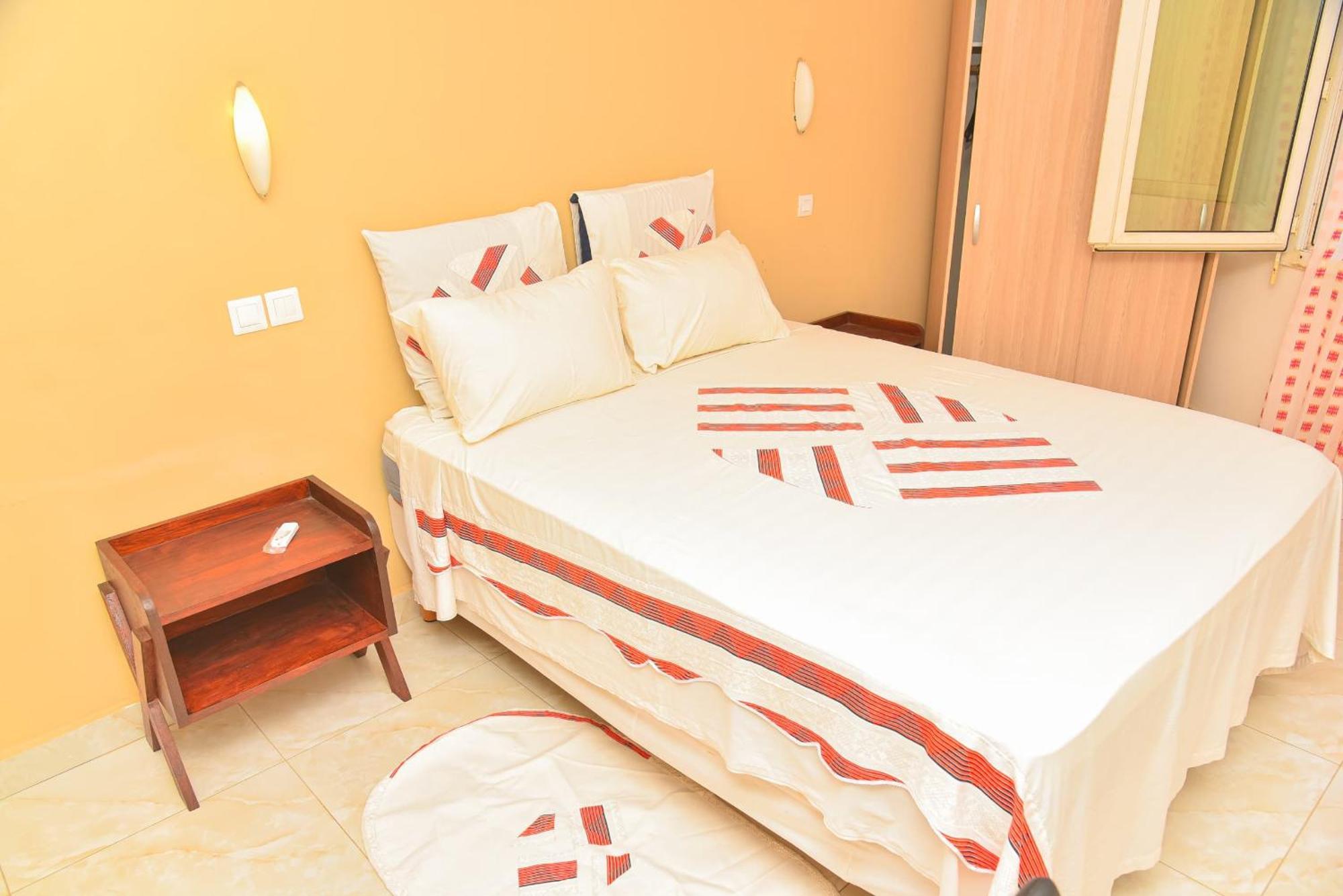 Chambres D'Hotes Villa Luciana Saly Exterior foto